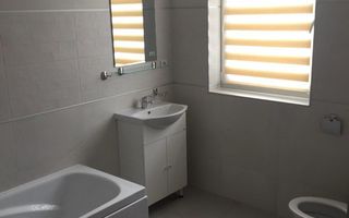 Casa cu 4 camere in Dumbravita - Poză 5