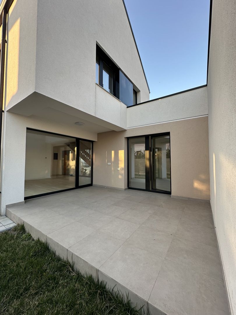 Casa cu 5 camere - Dumbarvita - Poză 9