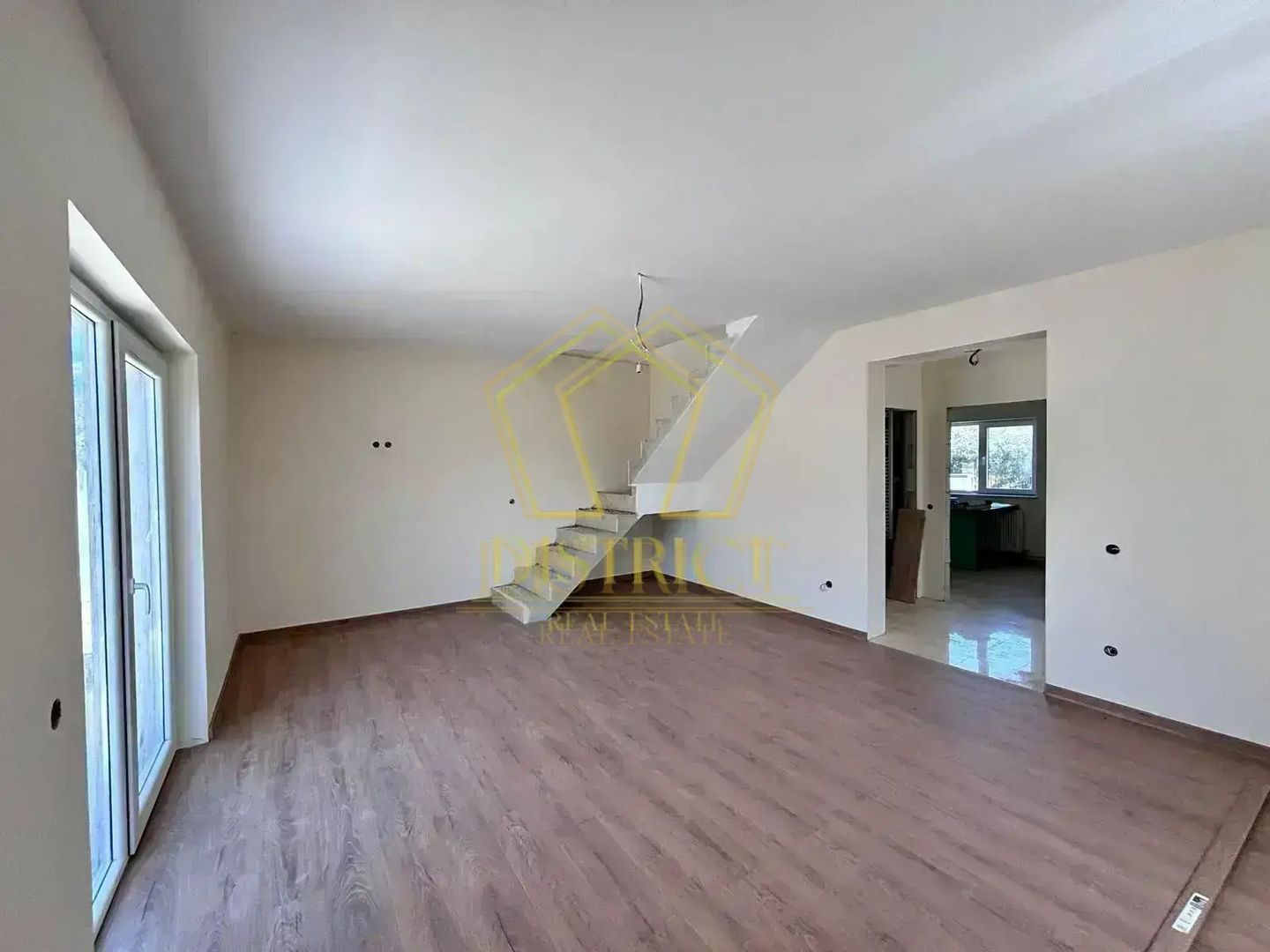 Casa individuala moderna cu 4 camere | Giarmata Vii - Poză 2