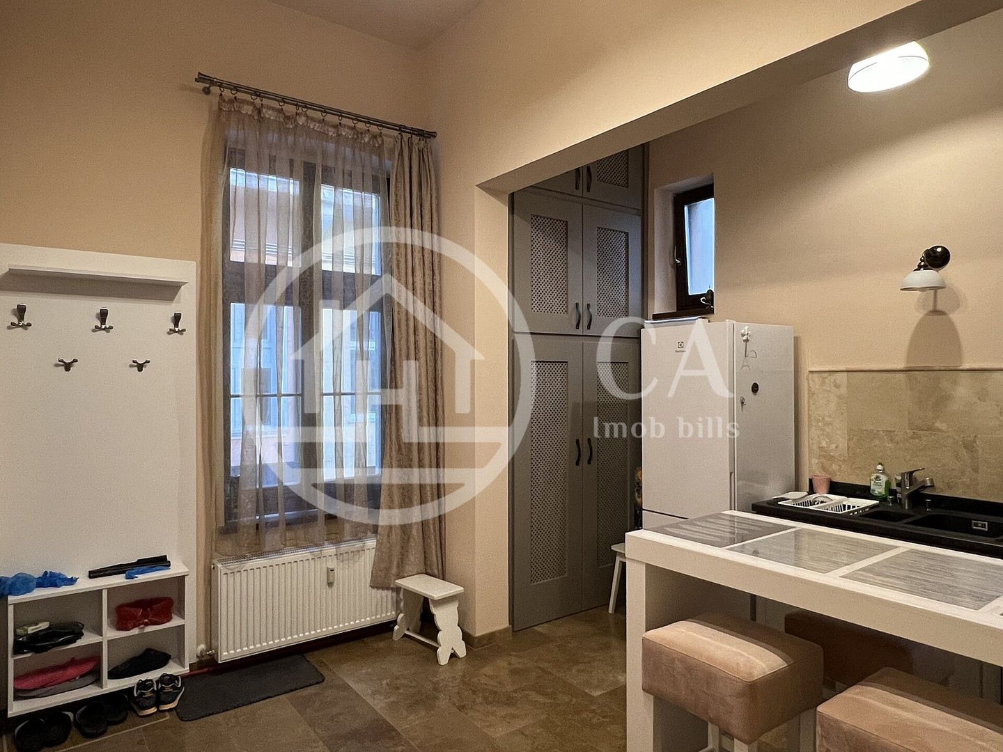 Apartament cu 2 camere de vanzare Ultracentral Oradea - Poză 4