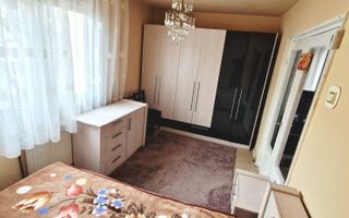 Inchiriez apartament cu 2 camere,clima centrala, zona Calea Sagului/ 300 euro. - Poză 4