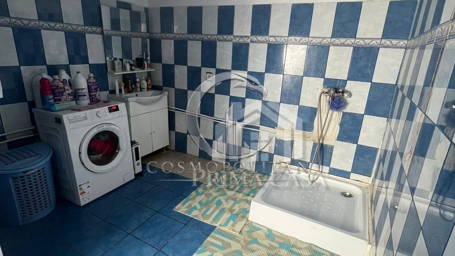 Casa si teren in comuna Mihailesti SC=100mp teren=820mp Pret: 28.000 neg. - Poză 3