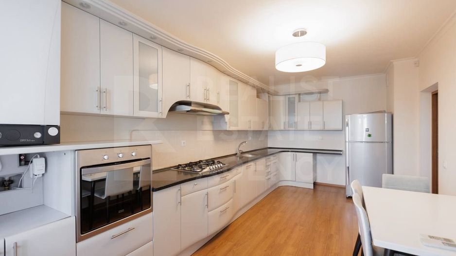 Chirie, apartament cu 4 camere, str. Petru Movilă, sectorul Centru - Poză 9