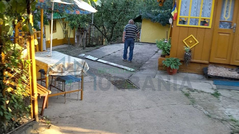 Gospodărie țărănească de vânzare cu 2 case și teren 6.700 mp, Cozia, jud. Iași - Poză 9