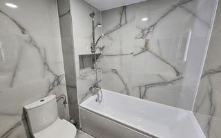Casa renovata complet – zona Mall – - Poză 19