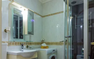 4 Camere de inchiriat, zona Libertății-vedere CASA POPORULUI - Poză 14