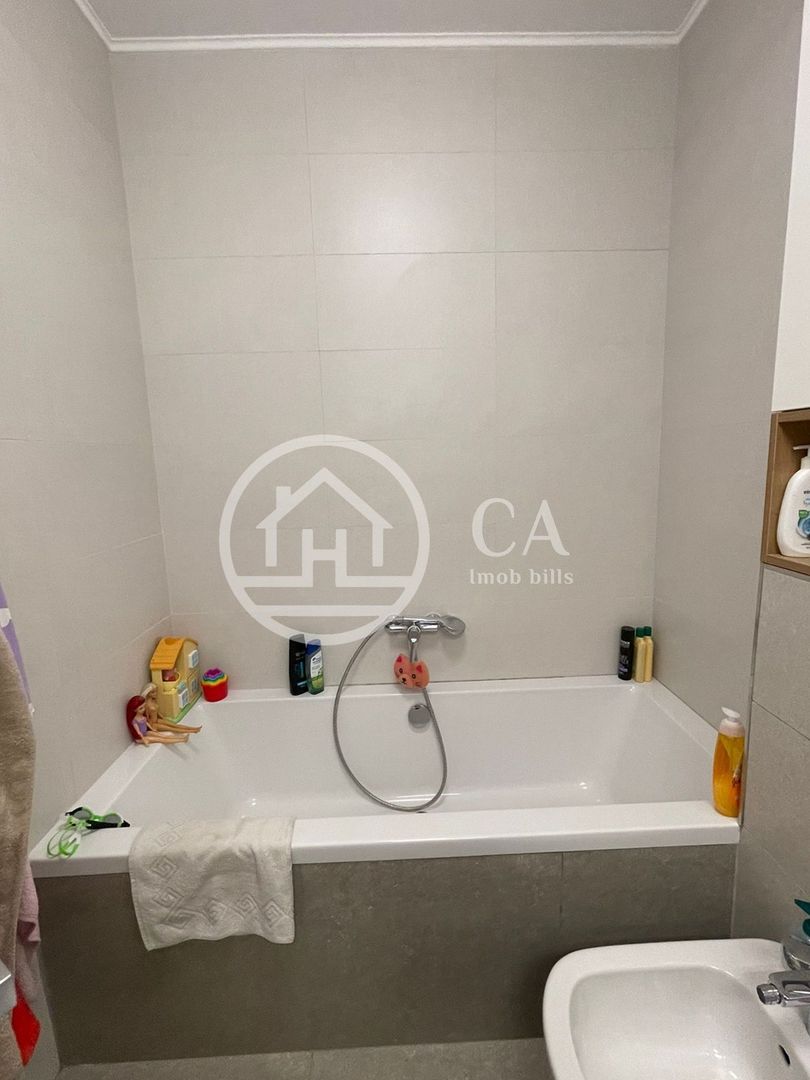 Apartament LUX de vanzare cu 3 camere în zona Calea Aradului, Oradea - Poză 10