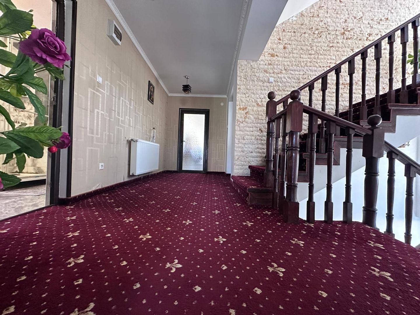 Vânzare casă S+P+E -Valea Voievozilor cu panouri solare si garaj dublu - Poză 13