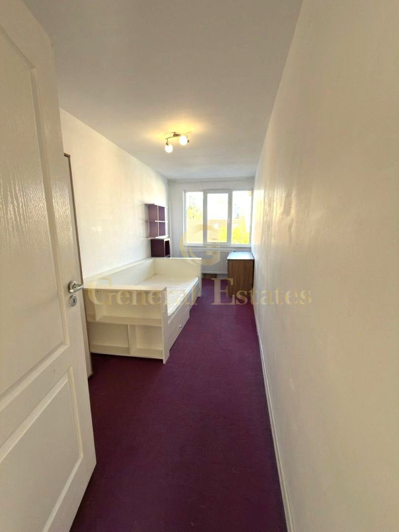 Apartament spatios cu 3 camere - Poză 15