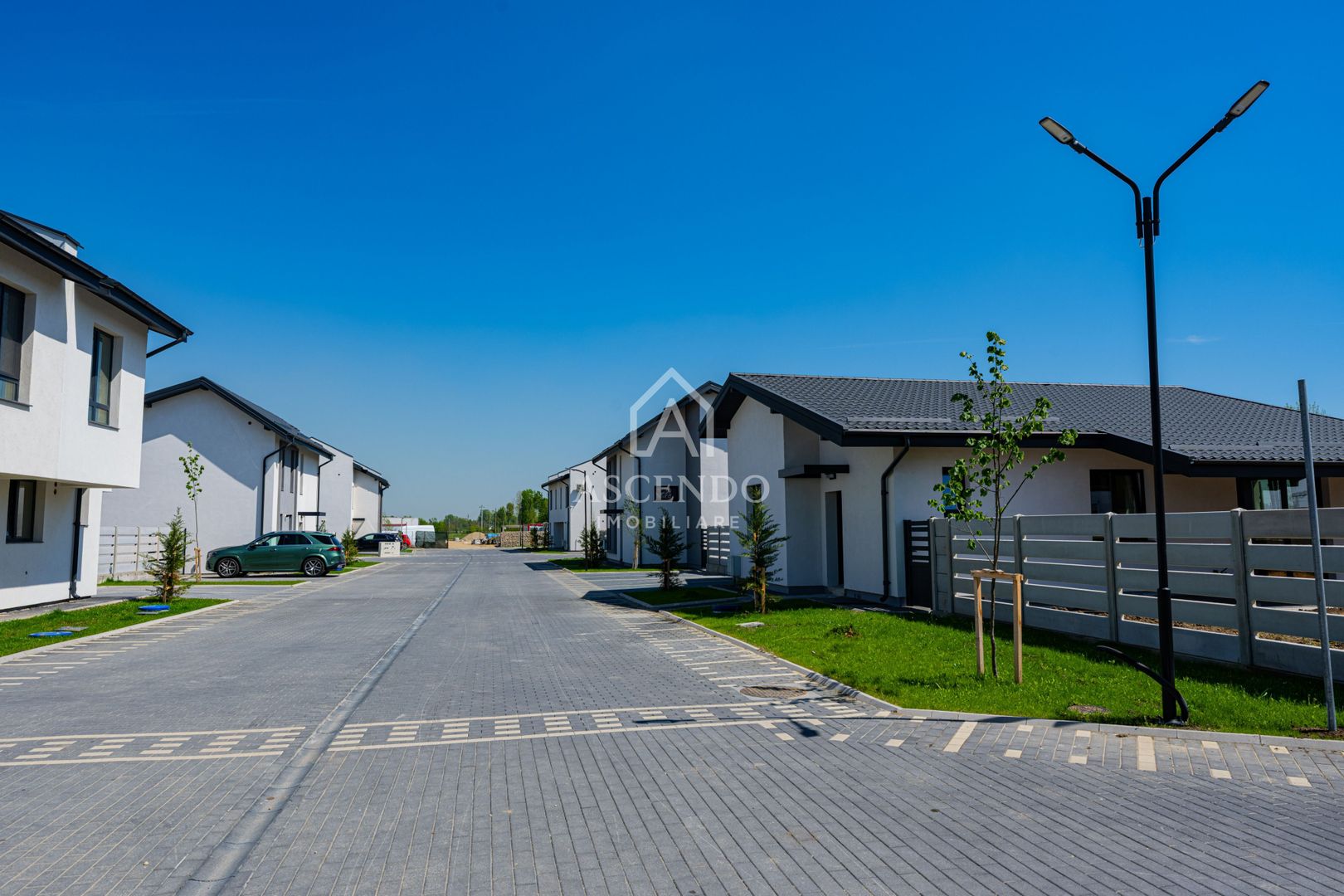 Case noi în Măgurele cu grădină proprie, parc privat și finisaje premium - Poză 8