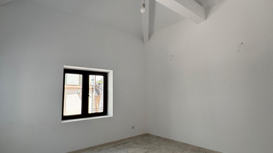 VILĂ CU POTENȚIAL MULTIPLU| HERASTRAU - Poză 12