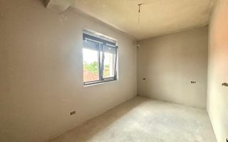 Duplex cu 4 camere, vatra satului, toate utilitatile - Sacalaz - Poză 7