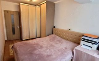 Vând apartament cu 3 camere - Poză 5