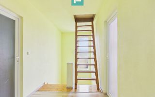 Casă cu 7 camere și teren generos în Șofronea - Poză 7