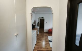 De vanzare apartament cu doua camere , zona Curcubeului. - Poză 5