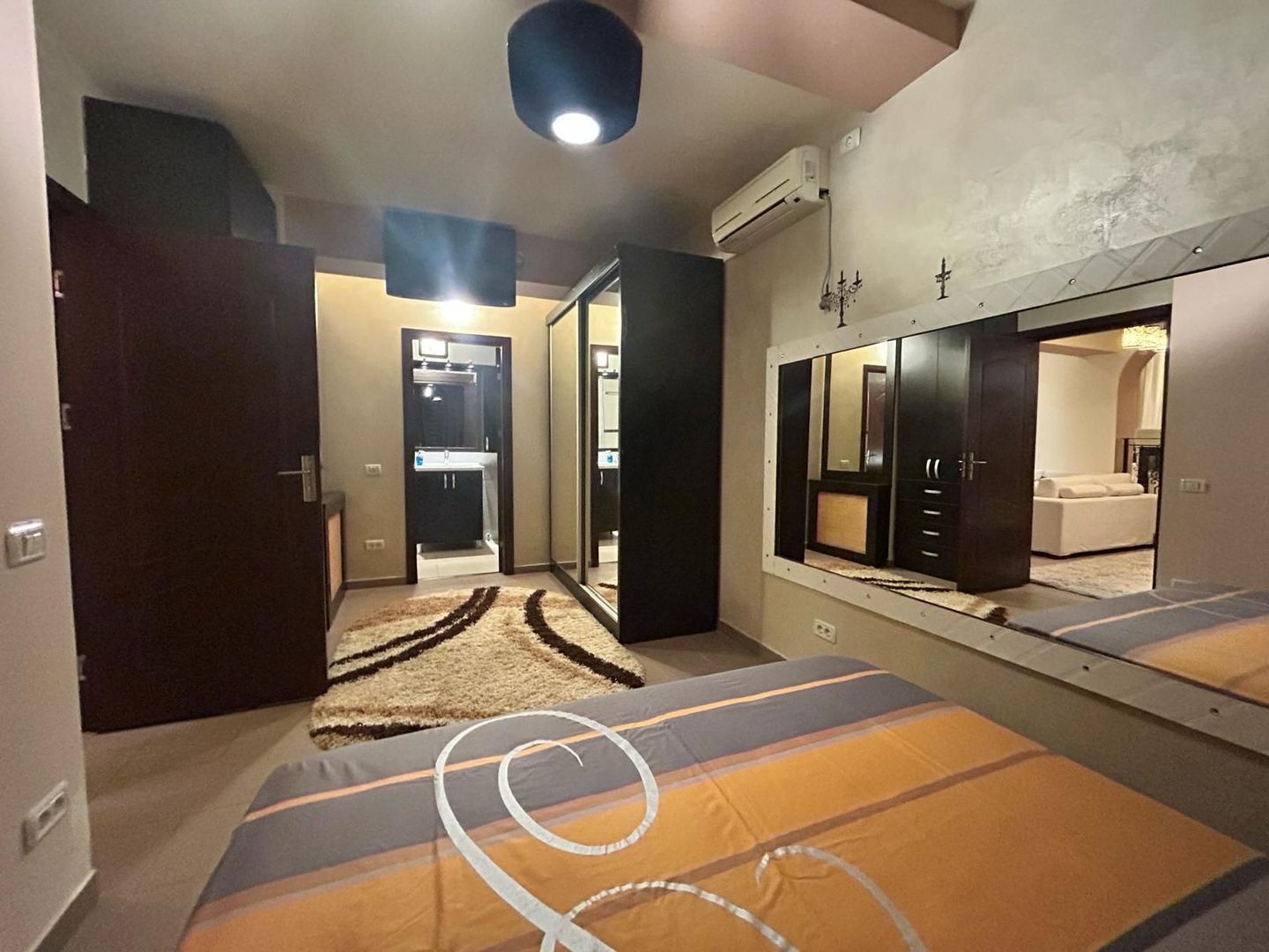 Apartament modern cu 2 camere, 94 mp utili, în bloc nou.Mobilat  si utilat - Poză 20