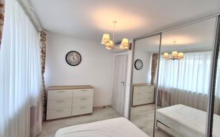 De Vanzare Apartament  2 camere - Poză 3
