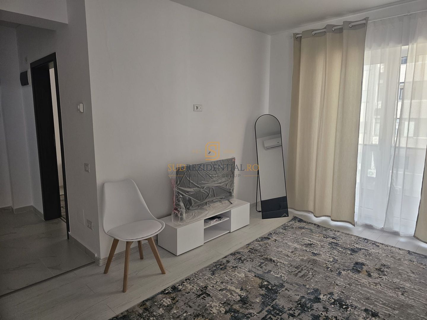 Apartament 2 camere la 10 minute de Metrou Aparatorii Patriei - Poză 2