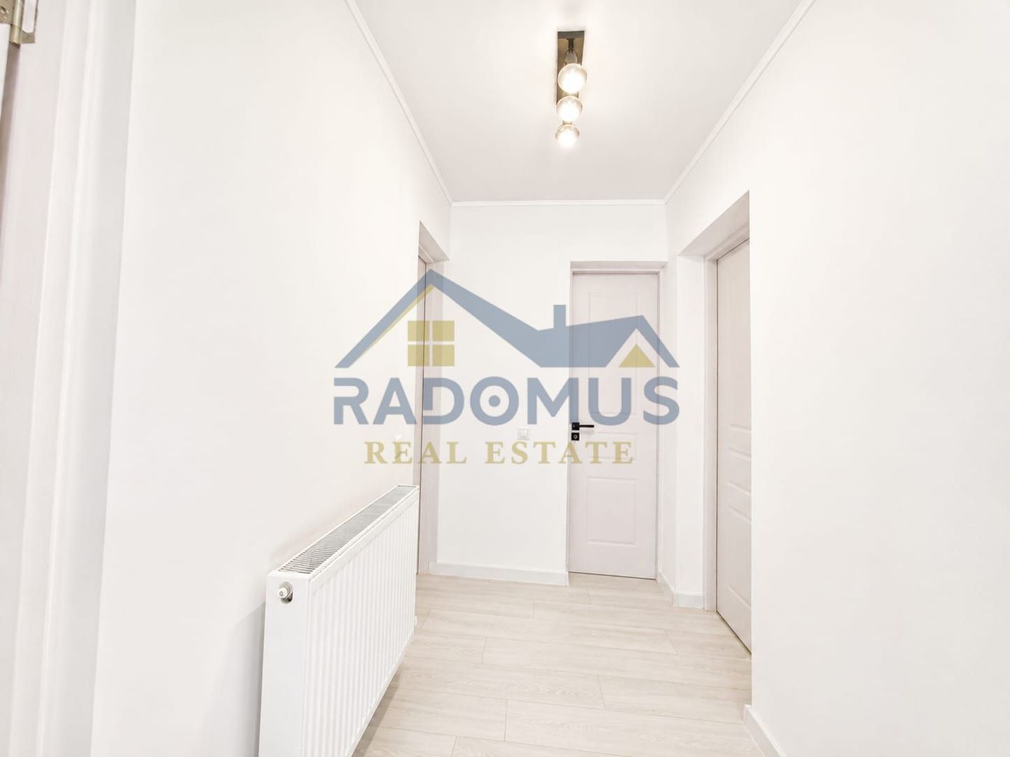 Casă renovată complet | 4 camere + Beci | Comision 0% | Str. Munteniei - Poză 4
