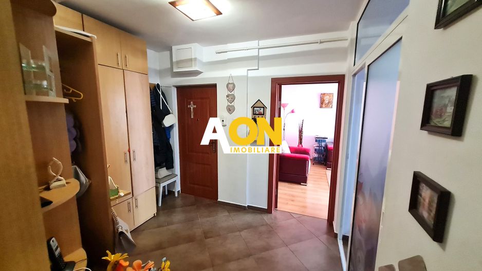 Apartament 4 Camere, Et 3, 82 mp, Decomandat, Mobilat, Utilat, Cetate - Poză 8
