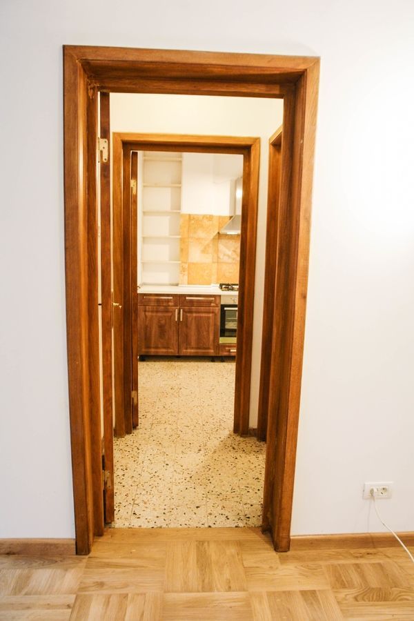 De inchiriat spatiu/ apartamnet 3 camere pe strada Roma - Poză 9