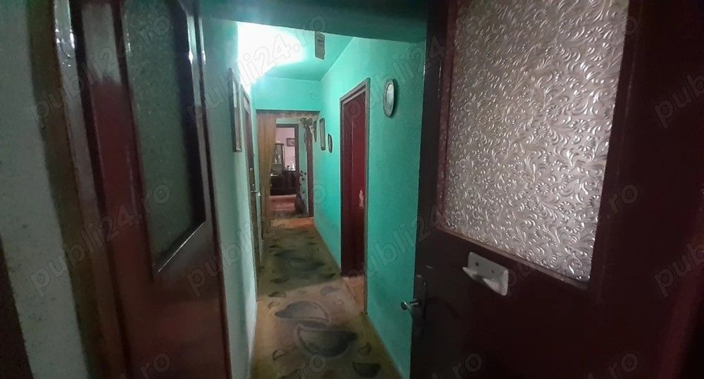 Apartament  3 camere zona Torontalului etaj 3 - Poză 2