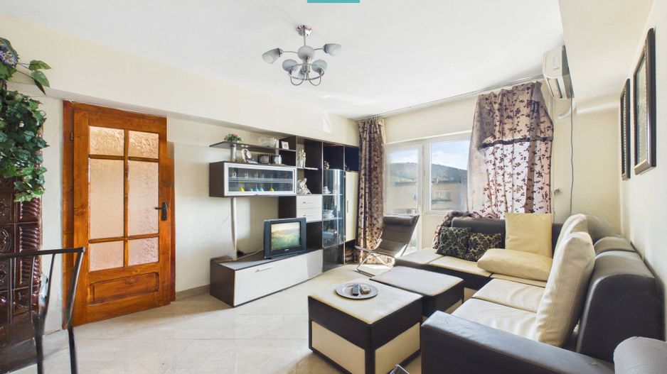 Apartament cu 3 camere, în orașul Sebiș, Arad - Poză 2