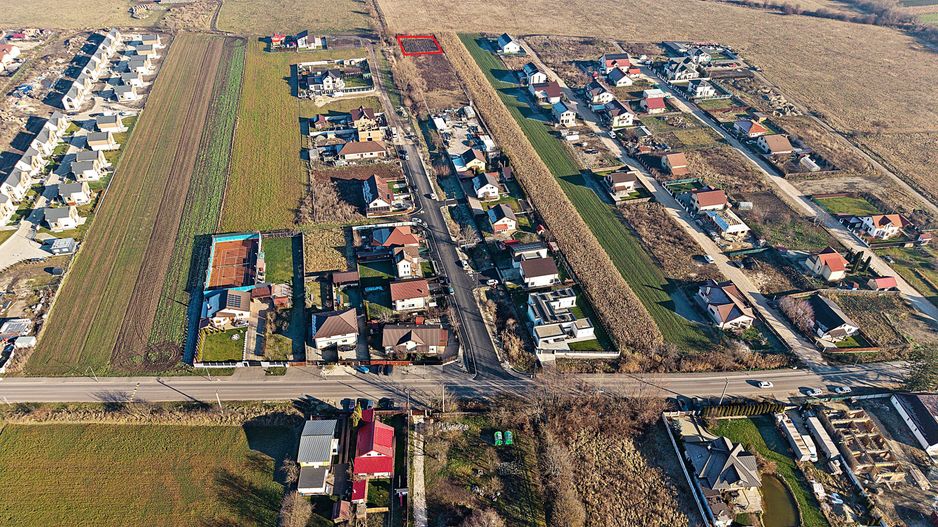 Brasov, cartier Stupini, zona de case noi, 608mp, pret 58000 euro. - Poză 1