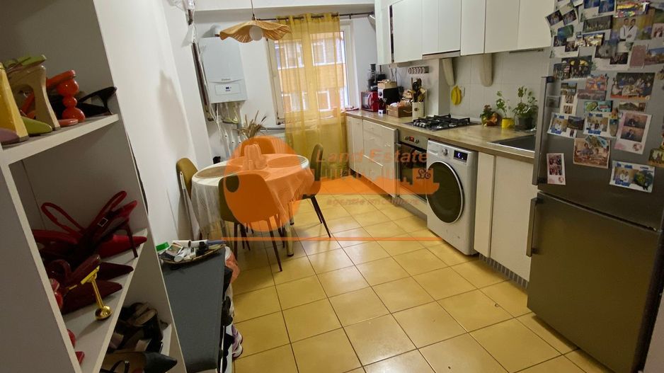 Apartament cu 3 camere in zona Rahova-Progresului ( Centrala Proprie) - Poză 12