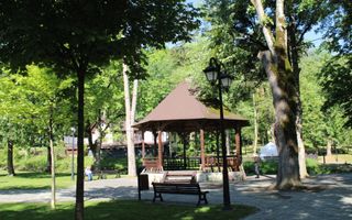 Investitie I Restaurant I Parc Izvor Caciulata - Poză 1