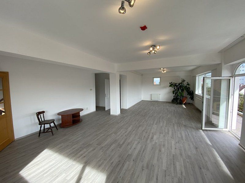 Casa P+2+M de inchiriat in zona Blumana - Brasov - Poză 5