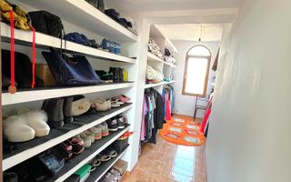 5 Dormitoare-2 bucatari-3 bai-Living-Toate utilitatile-Popoveni - Poză 5