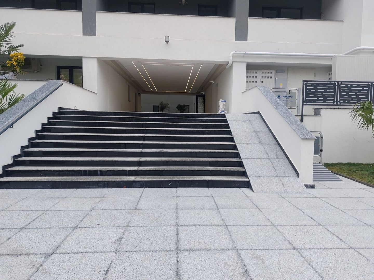 Metrou Preciziei, Bloc Finalizat, etajul 1, decomandat, 57.2 mp, mutare imediata - Poză 6