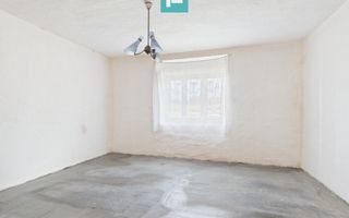 Casă cu teren generos de 6.000 m² - Poză 4