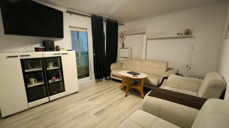 Apartament RENOVAT 3 camere 65mp zona Str Muresului - Poză 2