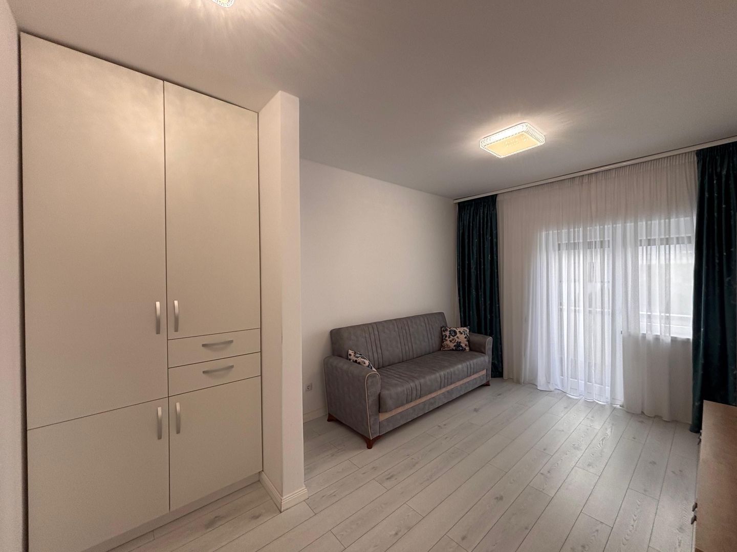 Apartament cu 3 camere si 2 locuri de parcare - Arhitectilor - Poză 10