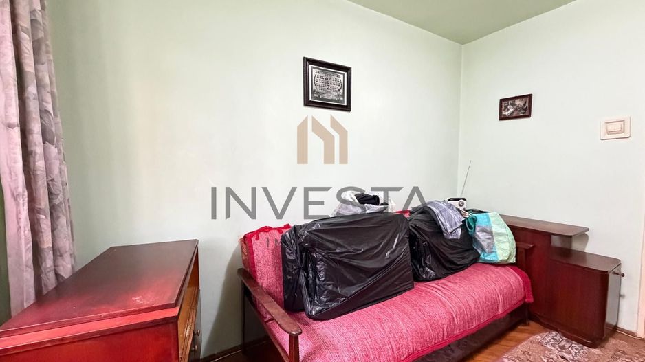 Apartament cu 3 camere pe Aleea Padin ! - Poză 3