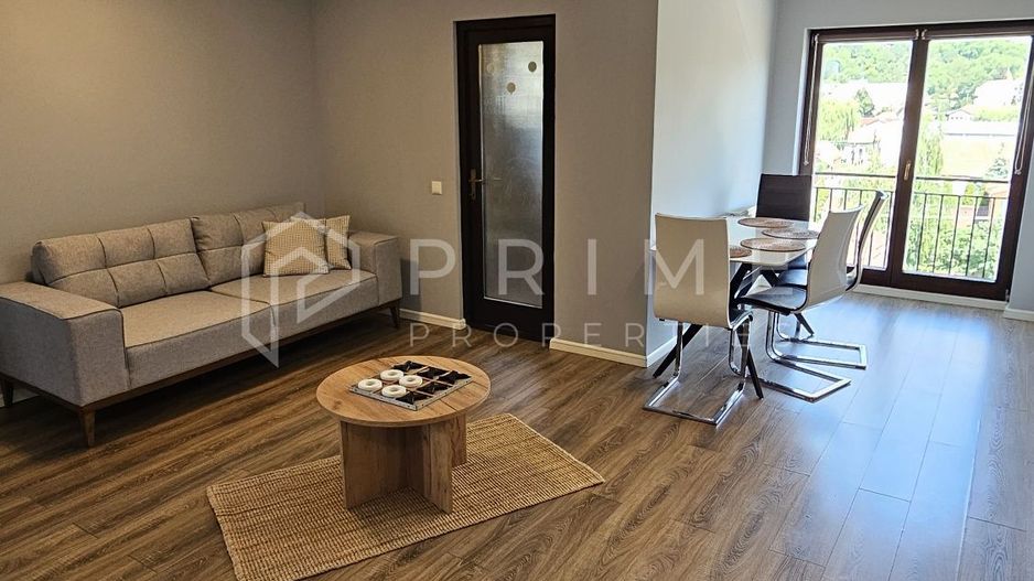 Apartament  cu 3 camere de închiriat – Parcare inclusă-Str Secerei - Poză 2