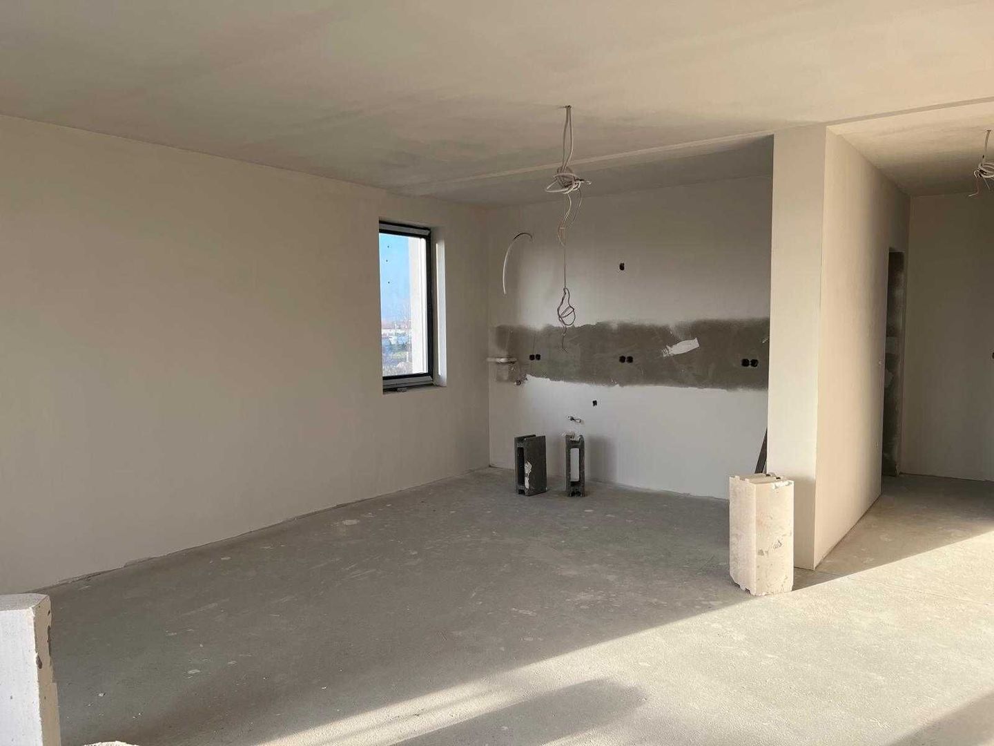 BRASADAS vinde ap 3 cam 2025 etaj 1 in zona Unirii. - Poză 3