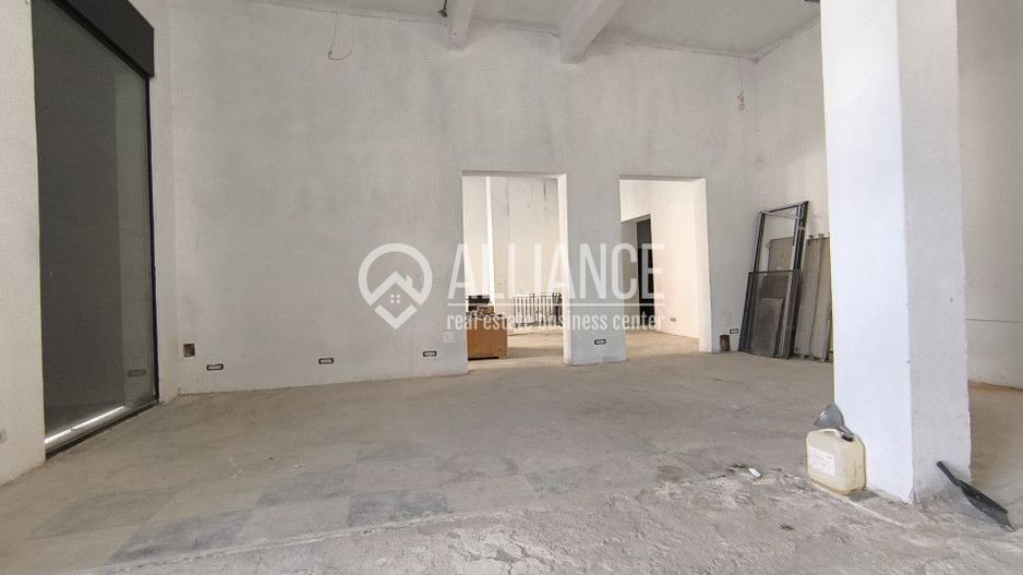 POLICLINICA CU PLATA(cod03) - Spatiu comercial luminos si inalt ! - Poză 3