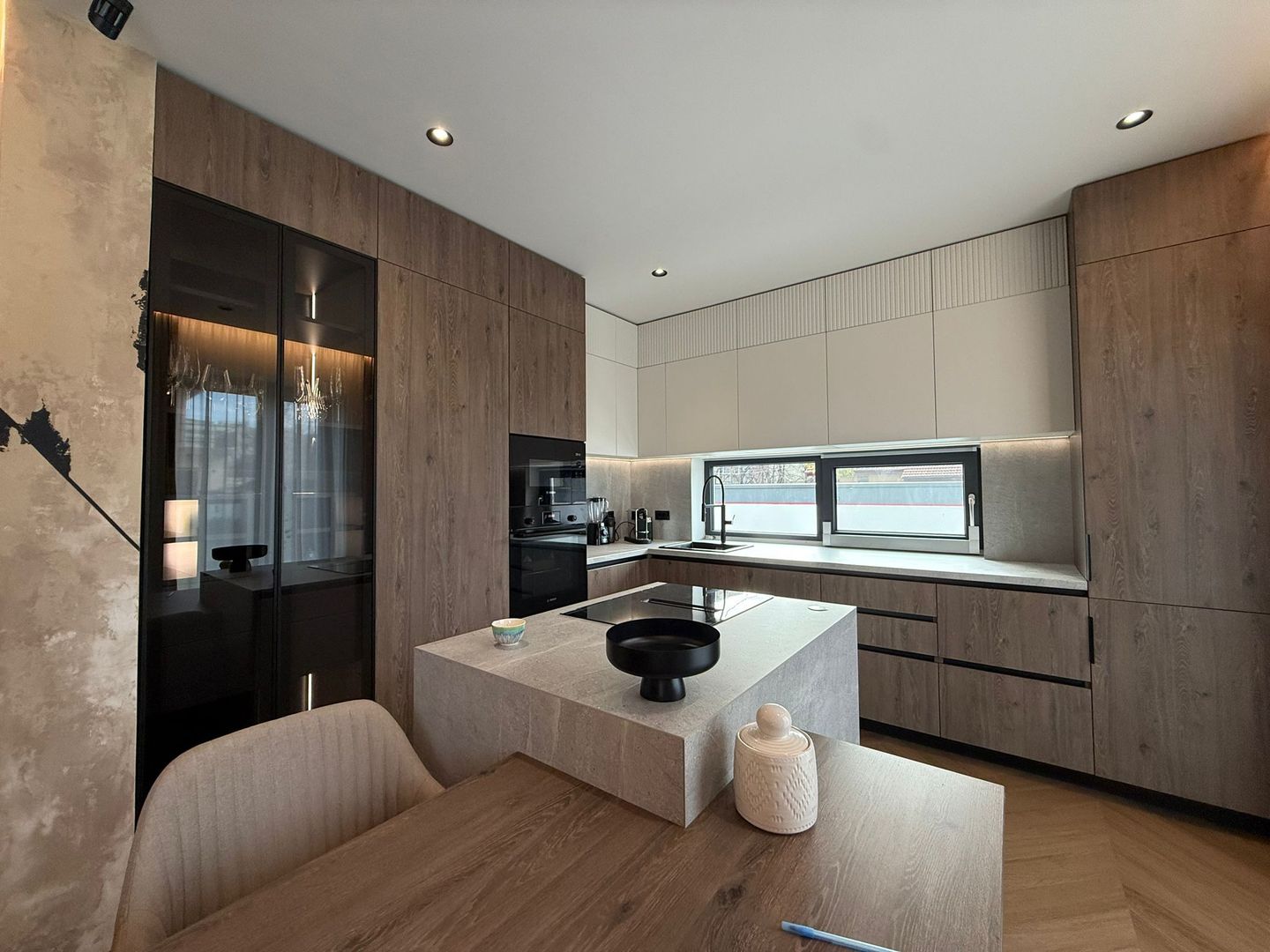 Exclusivitate Absolută în Calea Aradului | Casă High-End Complet Mobilată - Poză 8