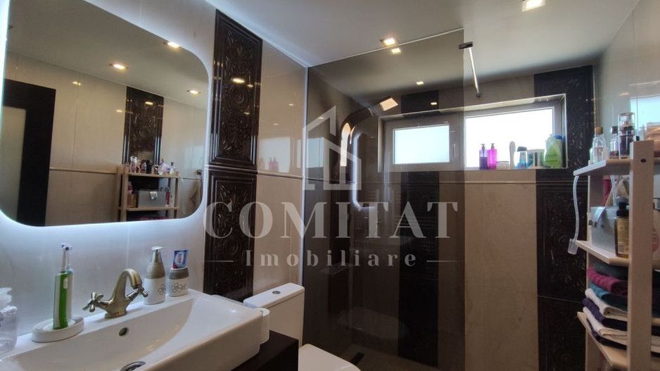 Apartament de vanzare 3 camere | Zona Porii - Poză 12