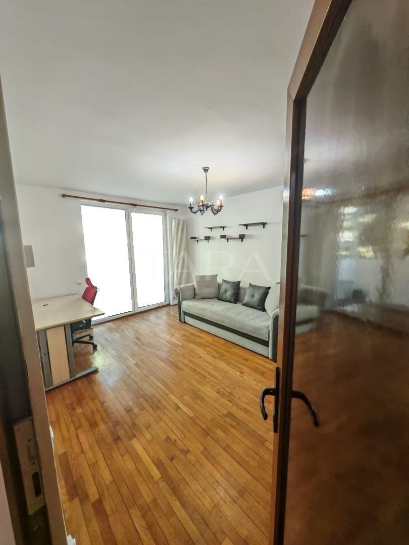 Apartament cu parcare inclusă, Florești, zona centrală. - Poză 3