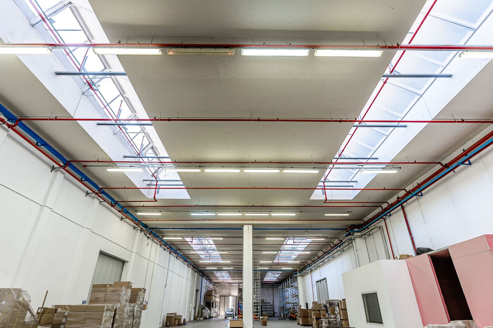 Hala in Arad 1000 mp cu Platformă Auto - Poză 3