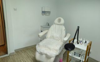 Spatiu comercial, 50 mp + 8 ml vitrina, Florilor, vad pietonal si auto - Poză 11