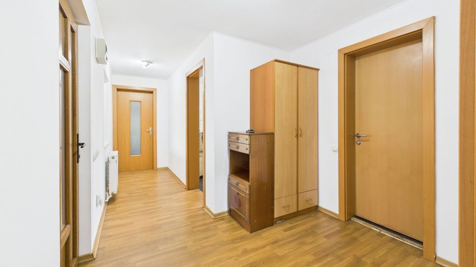 Adunații Copăceni Casă de vânzare Confort accesibilitate - Poză 1