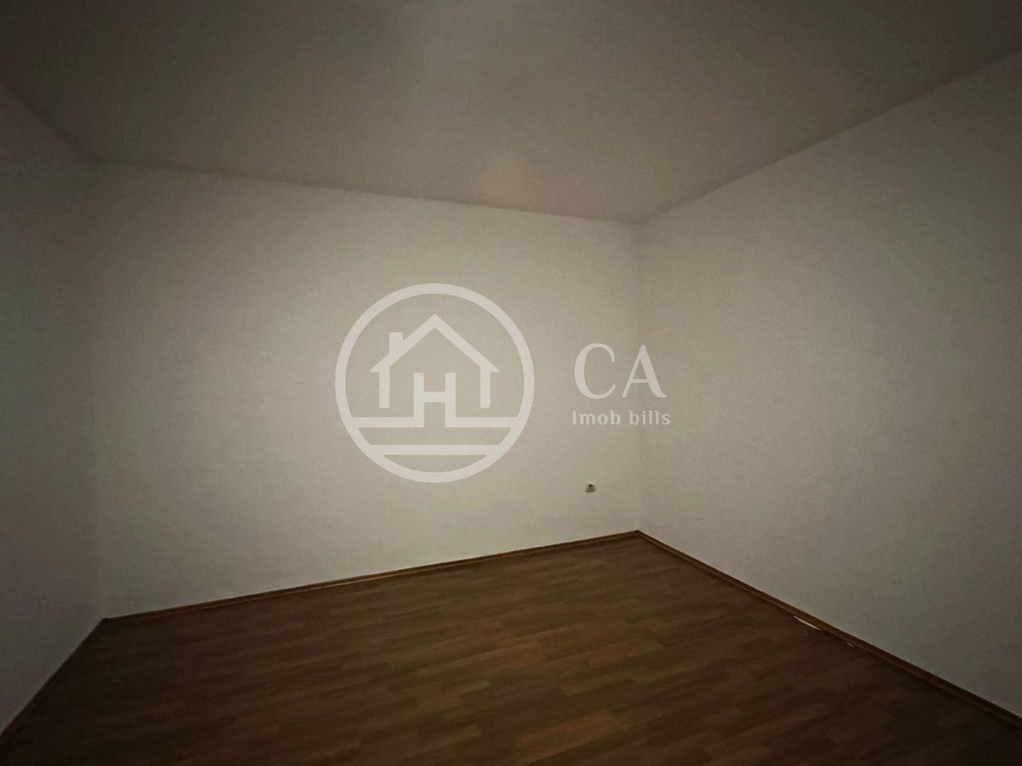 Casă de închiriat cu 4 camere în Cartierul Europa, Oradea - Poză 7