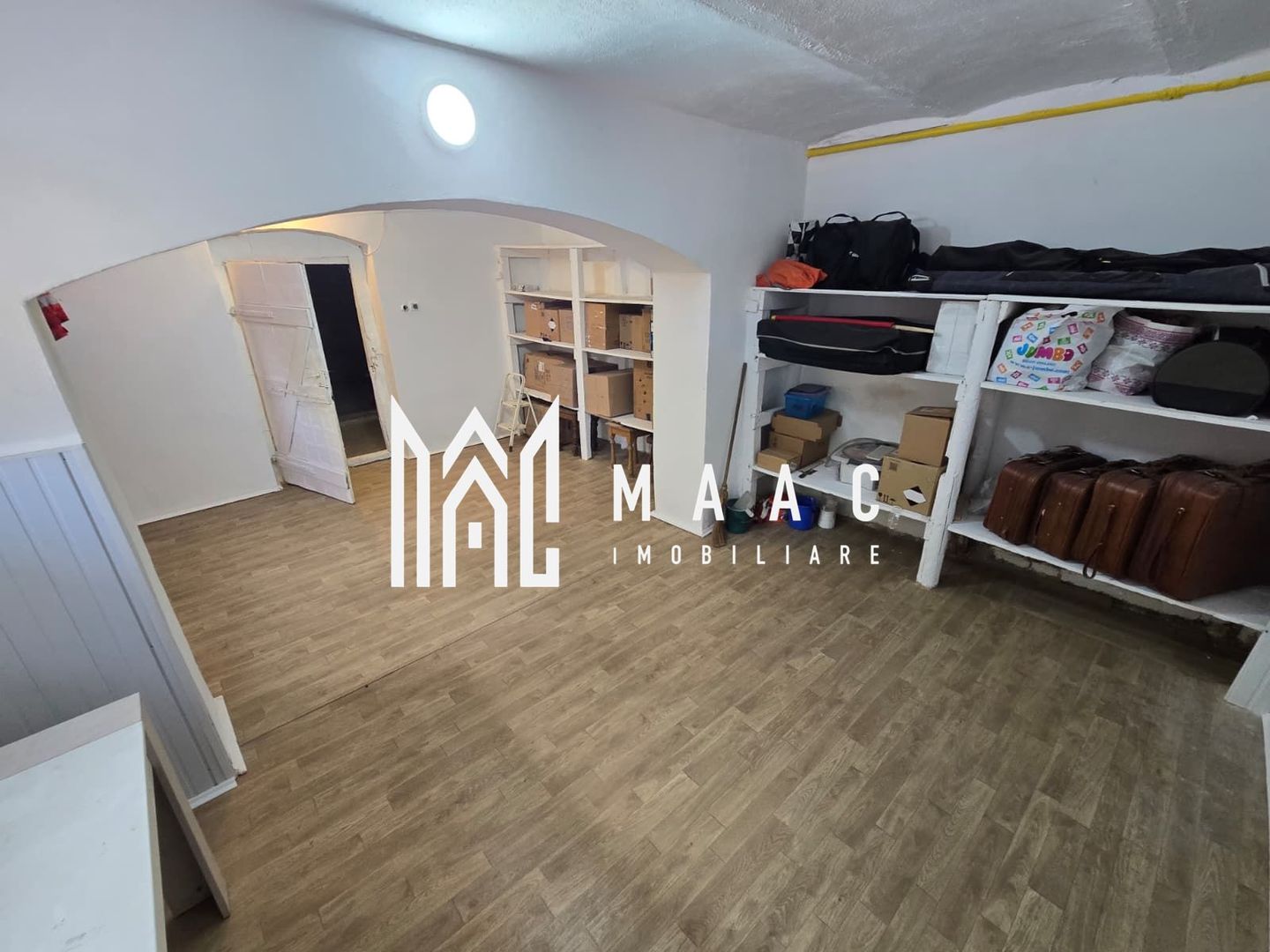 Apartament 4 camere 156 mpu zona Centrala Garaj Pivnita - Poză 11