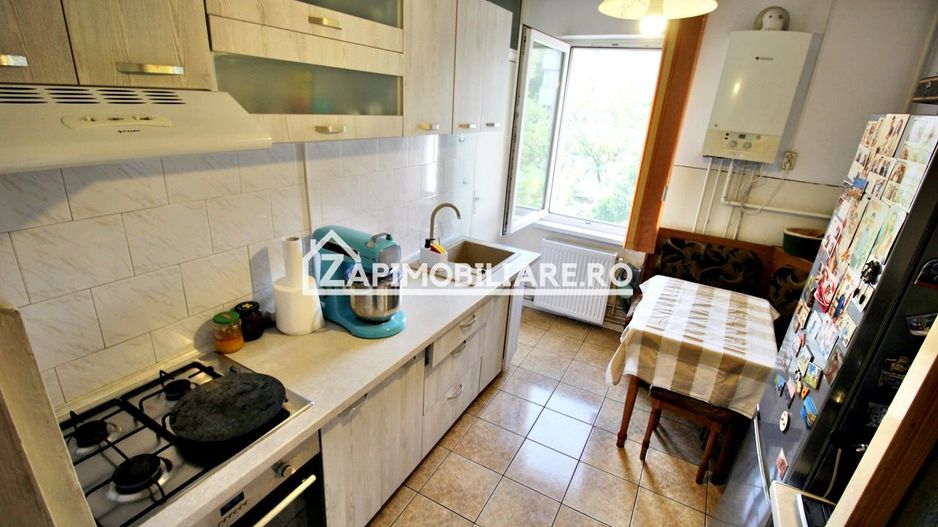 Apartament 2 camere,50mp,conf.1,cartier Tudor, bloc izolat - Poză 3