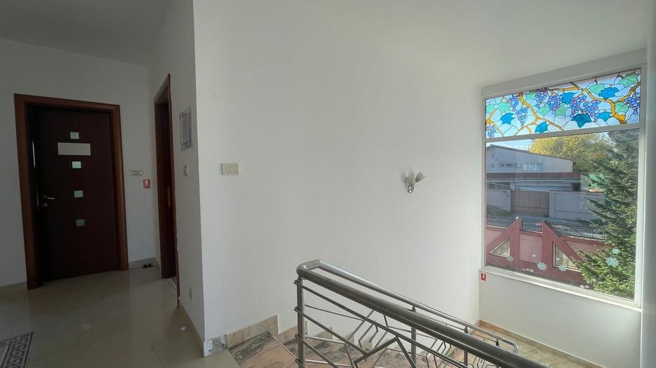 Vila superba 5 camere Pipera  I Erou Iancu Nicolae I  Stradala - Poză 4